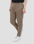 Nevada Woven Slim Fit Celana Chinos Pria