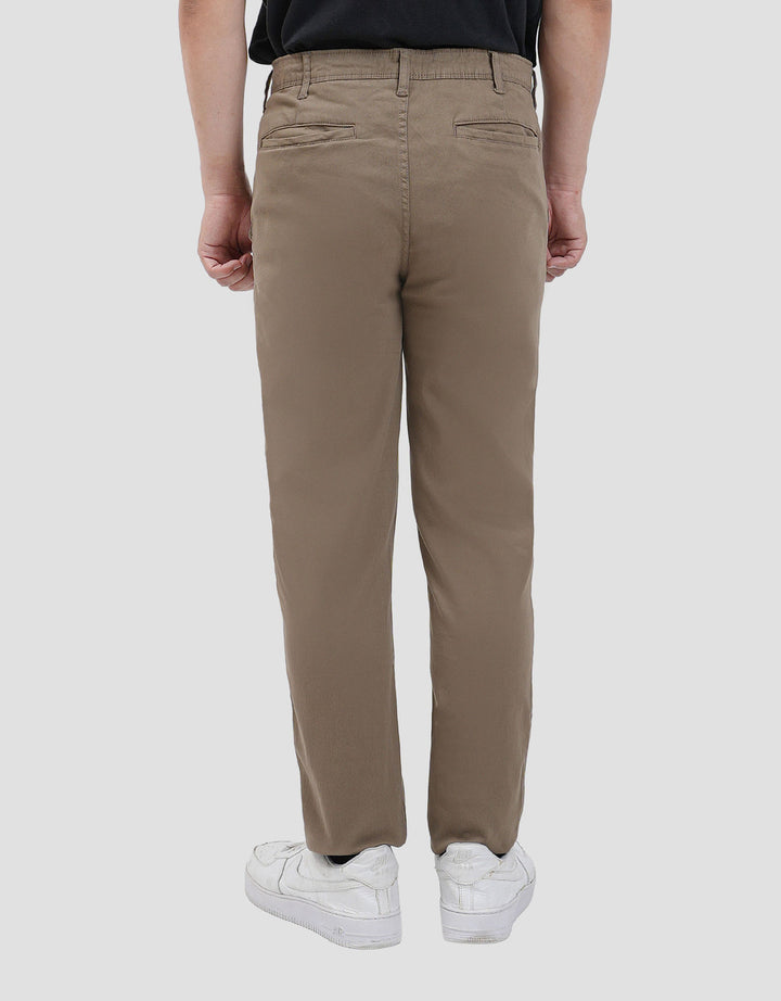 Nevada Woven Slim Fit Celana Chinos Pria