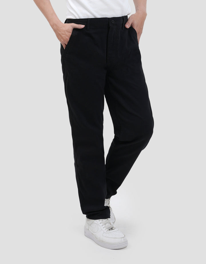 Nevada Woven Regular Celana Chinos Pria