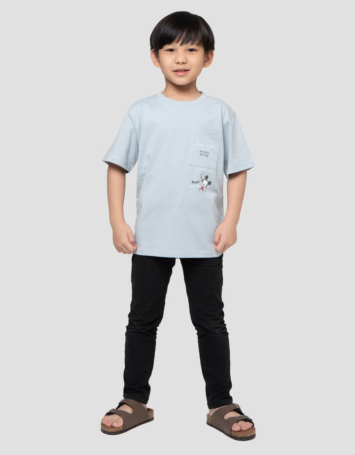Suko Graphic Pocket Disney Kerah Bulat Kaos Lengan Pendek Anak Laki-Laki
