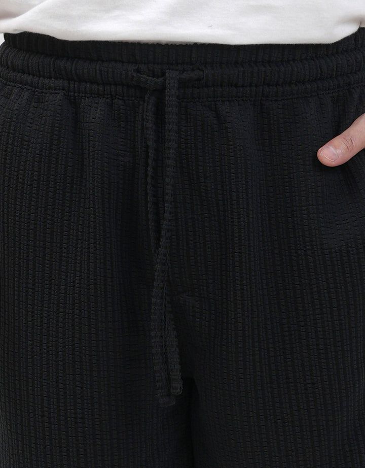 Nevada Knit Above Knee Texture Celana Pendek Pria