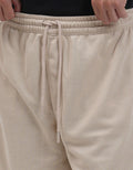 Nevada Knit Basic Texture Knee Celana Pendek Pria