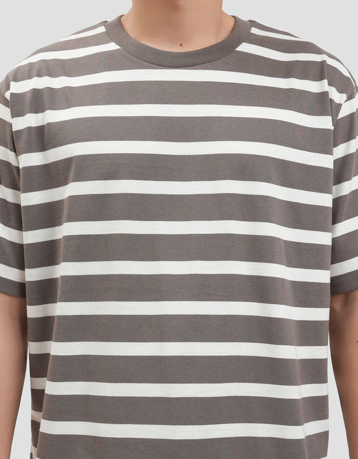 Nevada Stripe Yarndyed Q2 Kaos Pria