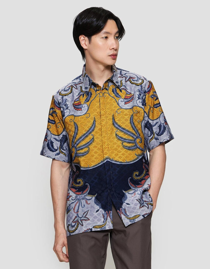 Arjuna Weda Gagarudaan Elegan Hem Batik Pria