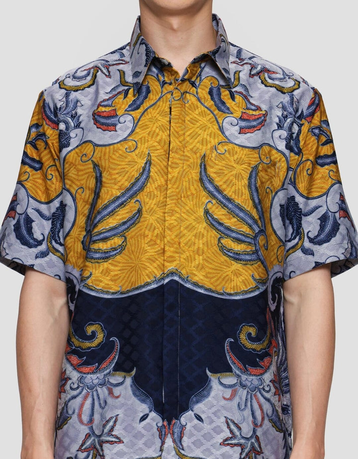 Arjuna Weda Gagarudaan Elegan Hem Batik Pria