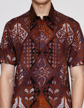 Arjuna Weda Sawat Latar Hem Batik Pria