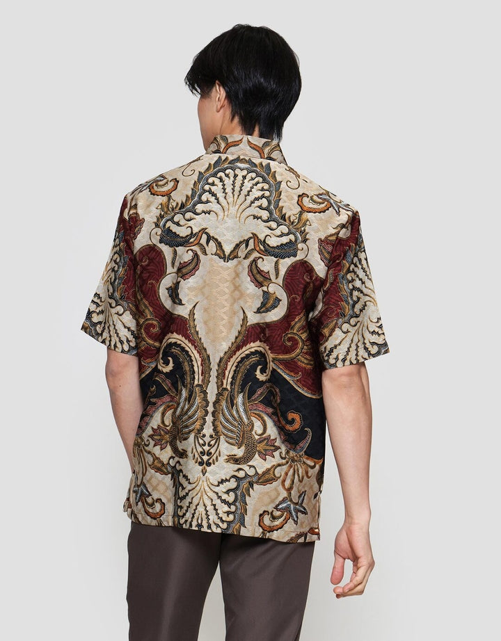 Arjuna Weda Gagarudaan Hem Batik Pria