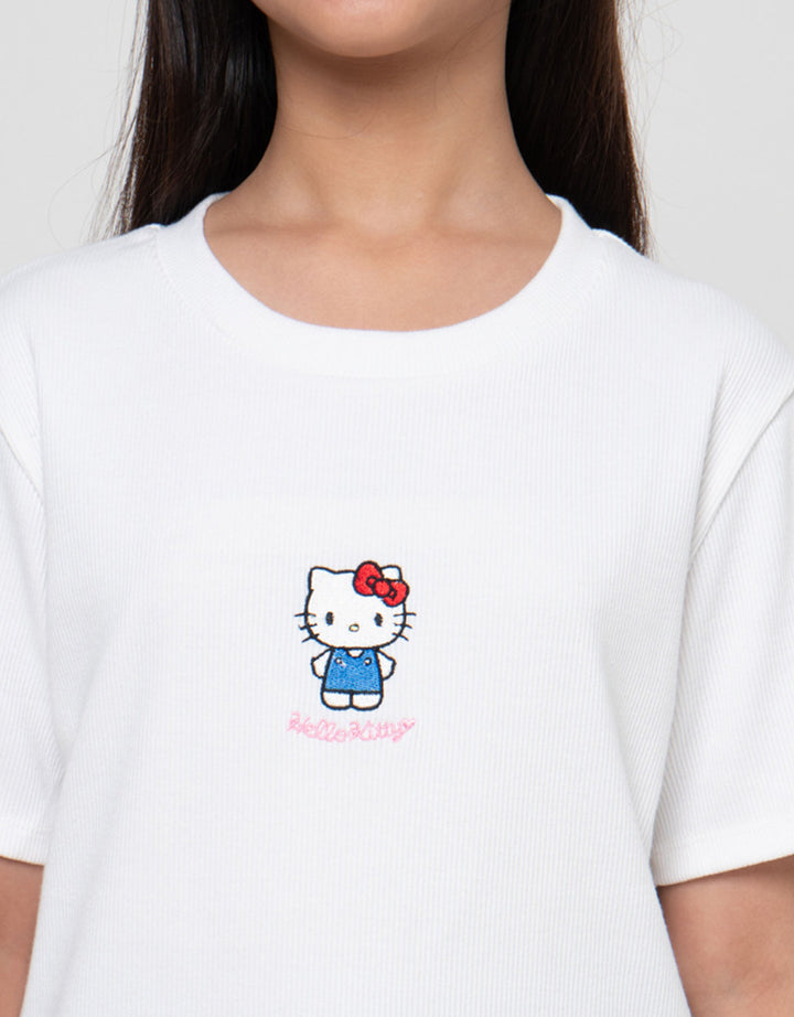 Character Hello Kitty Kaos Anak Perempuan