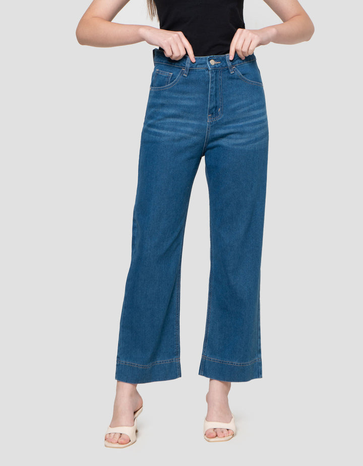 Nevada Straight Fit Celana Denim Wanita