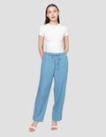 Nevada Tappered Celana Denim Wanita