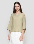 Connexion Blend Plain Loose Blouse Wanita
