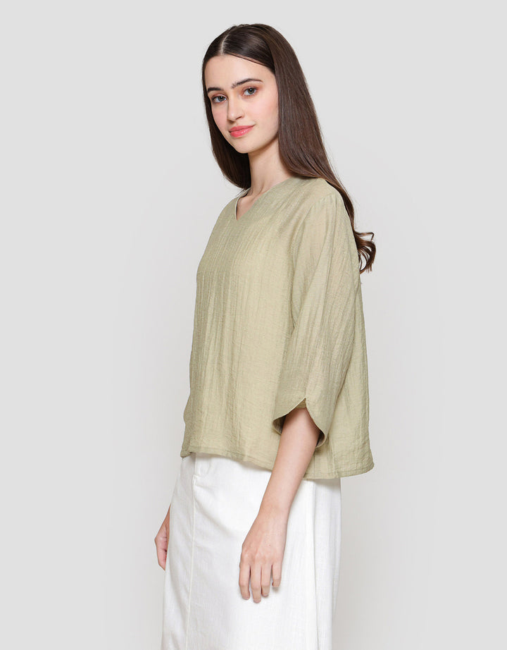 Connexion Blend Plain Loose Blouse Wanita