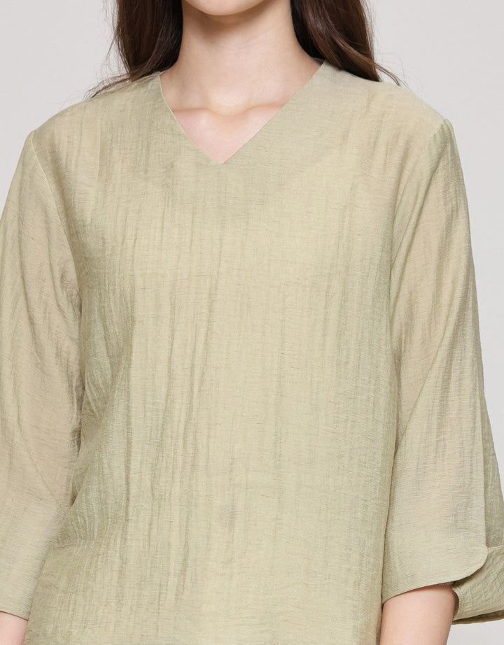 Connexion Blend Plain Loose Blouse Wanita