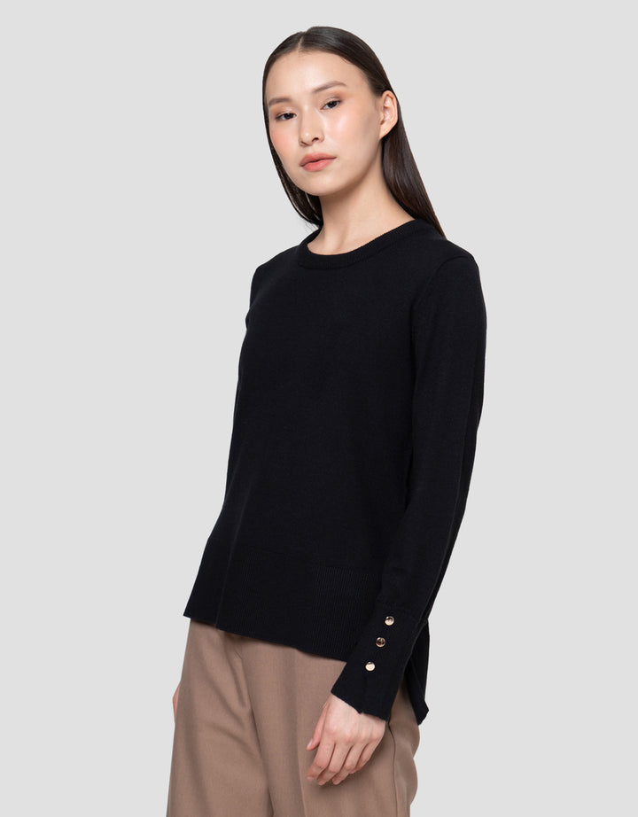 Annisa With Gold Button Kaos Oversize Wanita