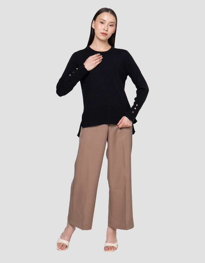 Annisa With Gold Button Kaos Oversize Wanita