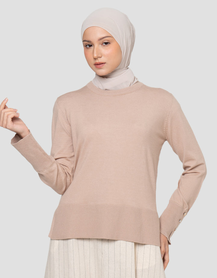 Annisa With Gold Button Kaos Oversize Wanita