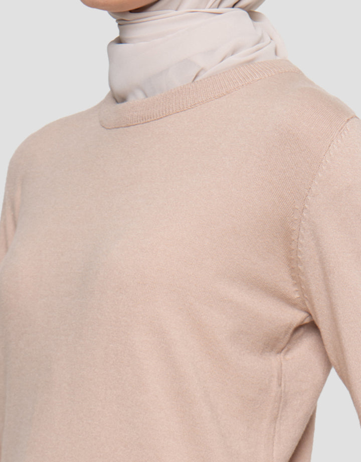 Annisa With Gold Button Kaos Oversize Wanita