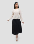 Connexion Chrochet Sweater Wanita