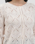 Connexion Chrochet Sweater Wanita