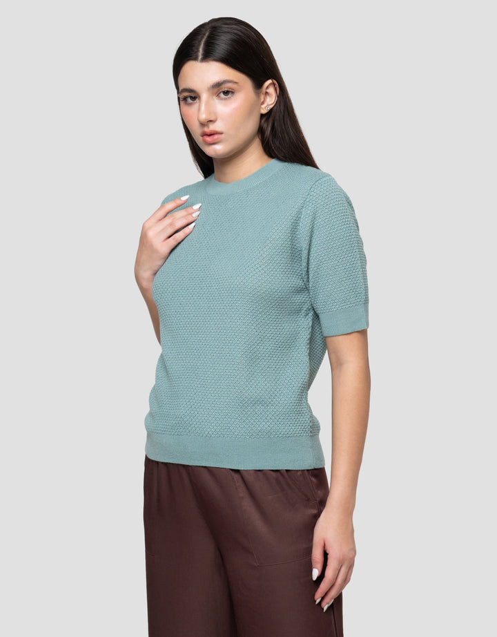 Connexion Rajut Textire Kaos Wanita