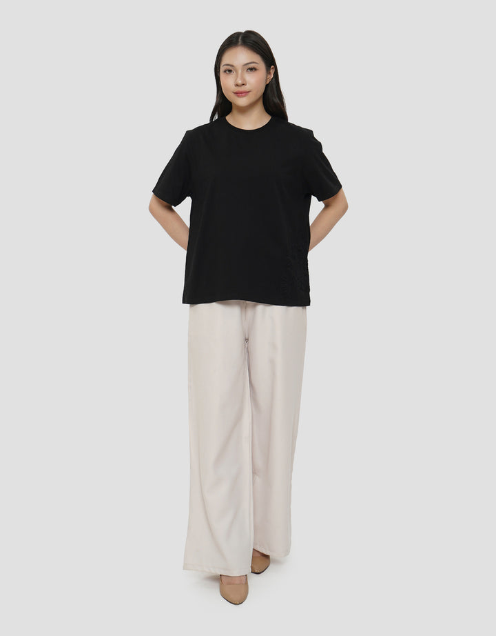 CONNEXION KAOS WANITA