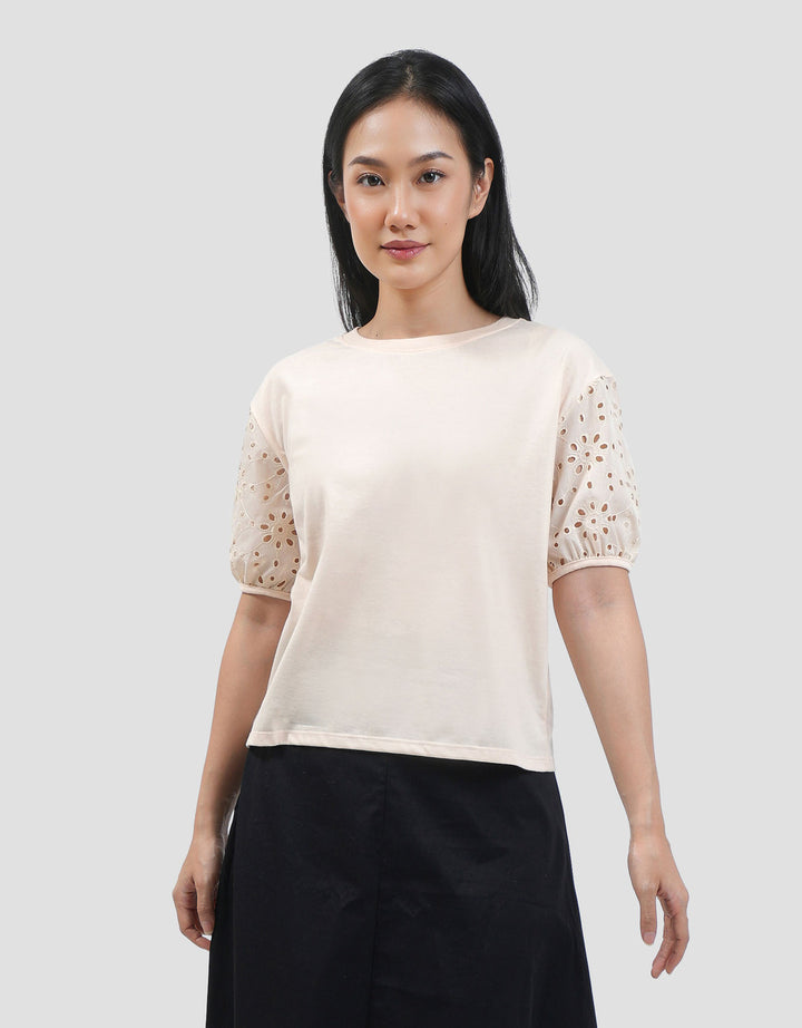 Connexion Eyelet Tgn Kaos Wanita