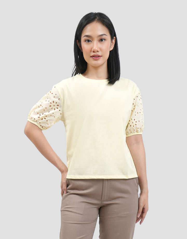 Connexion Eyelet Tgn Kaos Wanita