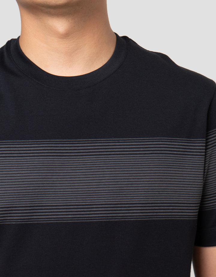 Cole Stripes Chest Ms Smart Fit Kaos Pria