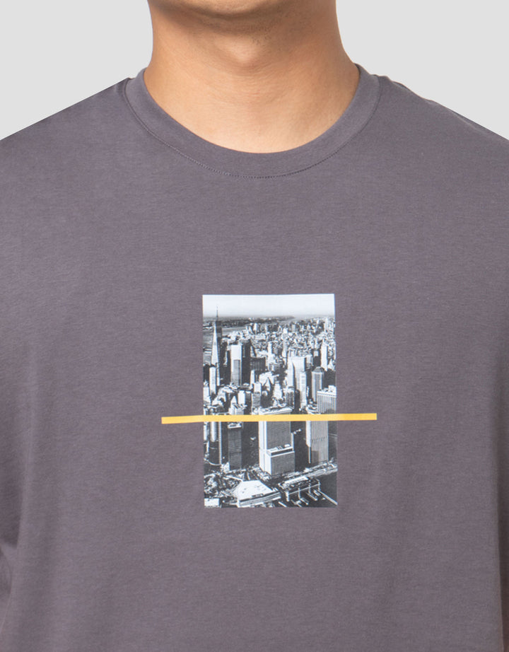 Cole Graphic Dtf City Back Print Kaos Pria