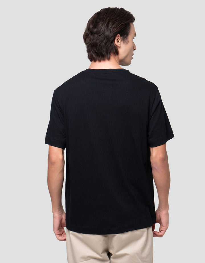 Cole Graphic Hd Print Map Reg Fit Kaos Pria