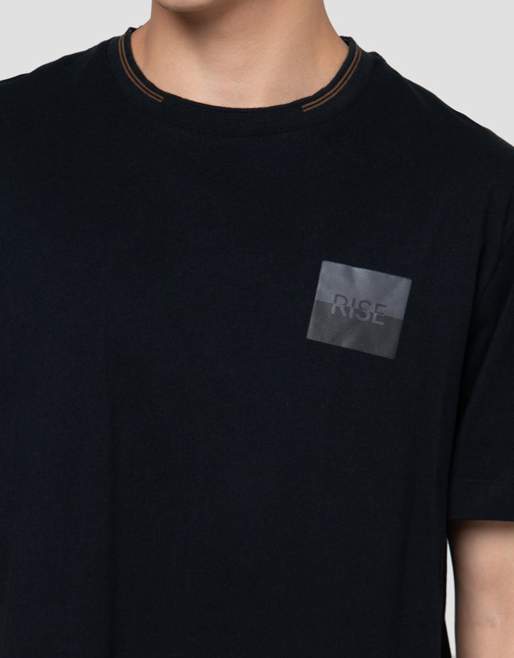 Cole Graphic Collar Manset Smart Fit Kaos Pria