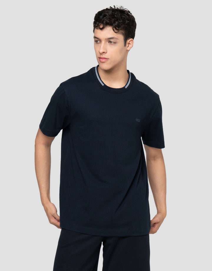 Cole Graphic Collar Manset Smart Fit Kaos Pria