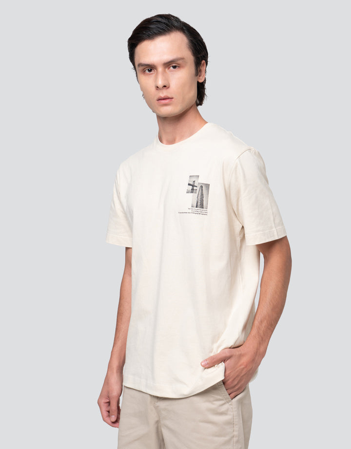 Cole Graphic Small Print Bridge Kaos Pria