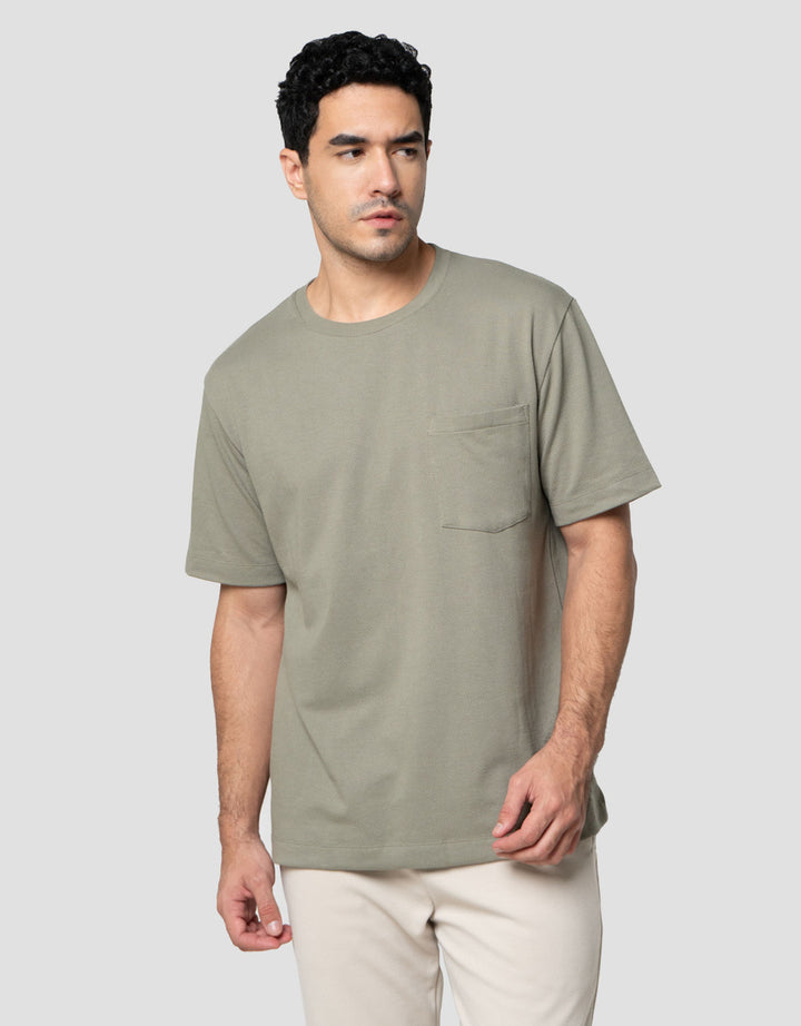 Cole Solid Popcorn Patch Pocket Reg Fit Kaos Pria