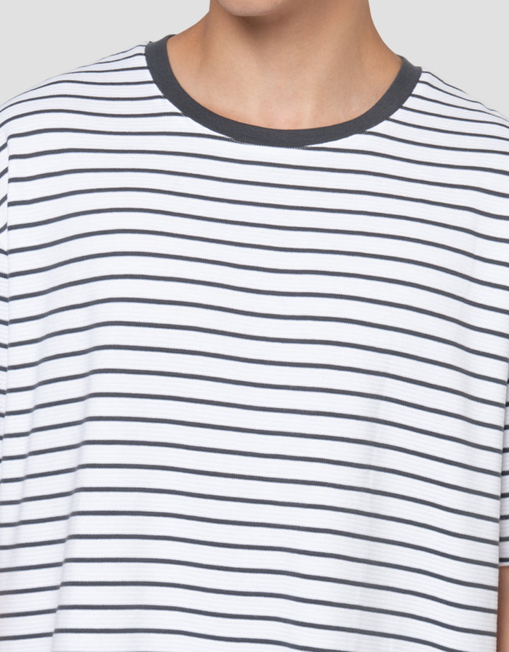 Cole Stripes Ottoman Regular Fit Kaos Pria