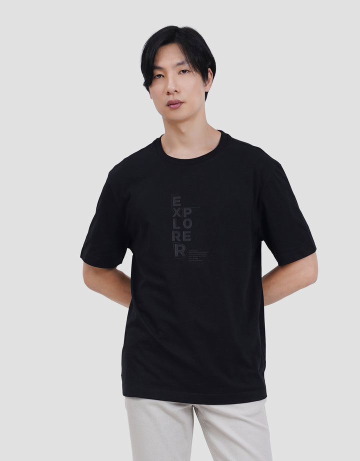 Cole Graphic Regular Fit Kaos Lengan Pendek Pria