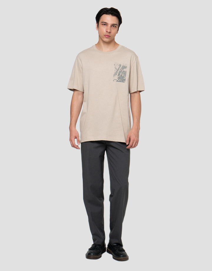 Cole Graphic Regular Fit Kaos Pria