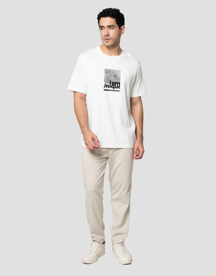 Cole Graphic Regular Fit Unique Kaos Pria