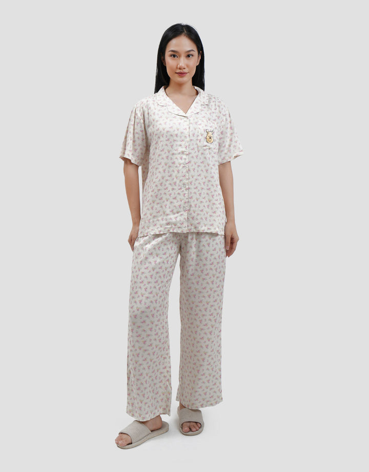 Disney Pooh In Flowery Meadow With Detailed Pocket Setelan Piyama Wanita