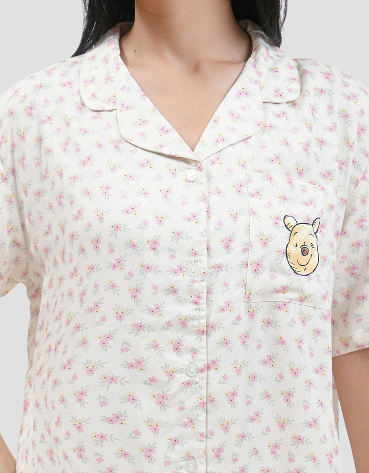 Disney Pooh In Flowery Meadow With Detailed Pocket Setelan Piyama Wanita