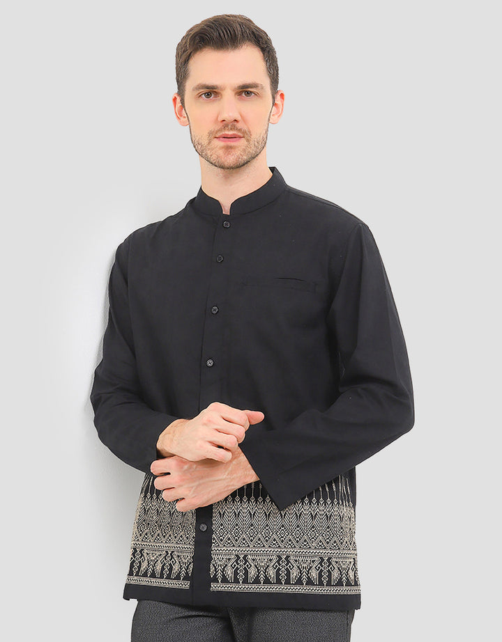 Intresse Spun GoldBaju Koko Lengan Panjang Pria