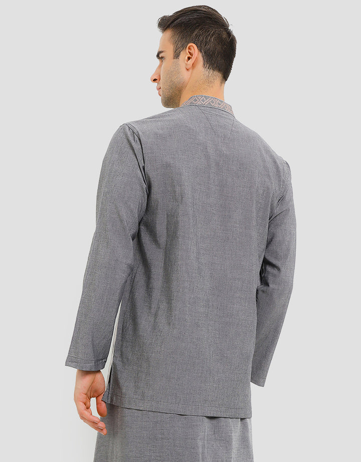 Intresse QuarryBaju Koko Lengan Panjang Pria