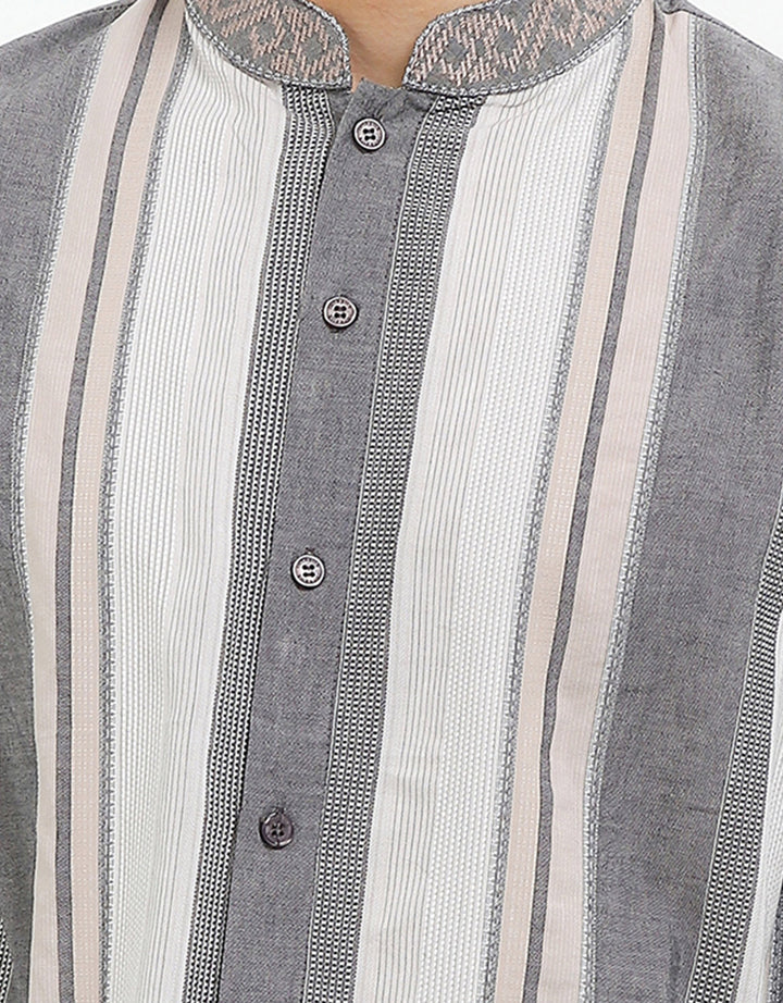 Intresse QuarryBaju Koko Lengan Panjang Pria