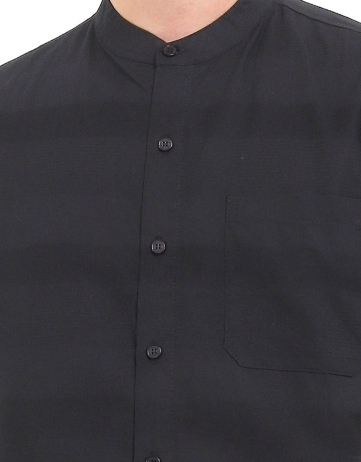 Intresse Battery Point Baju Koko Lengan Pendek Pria