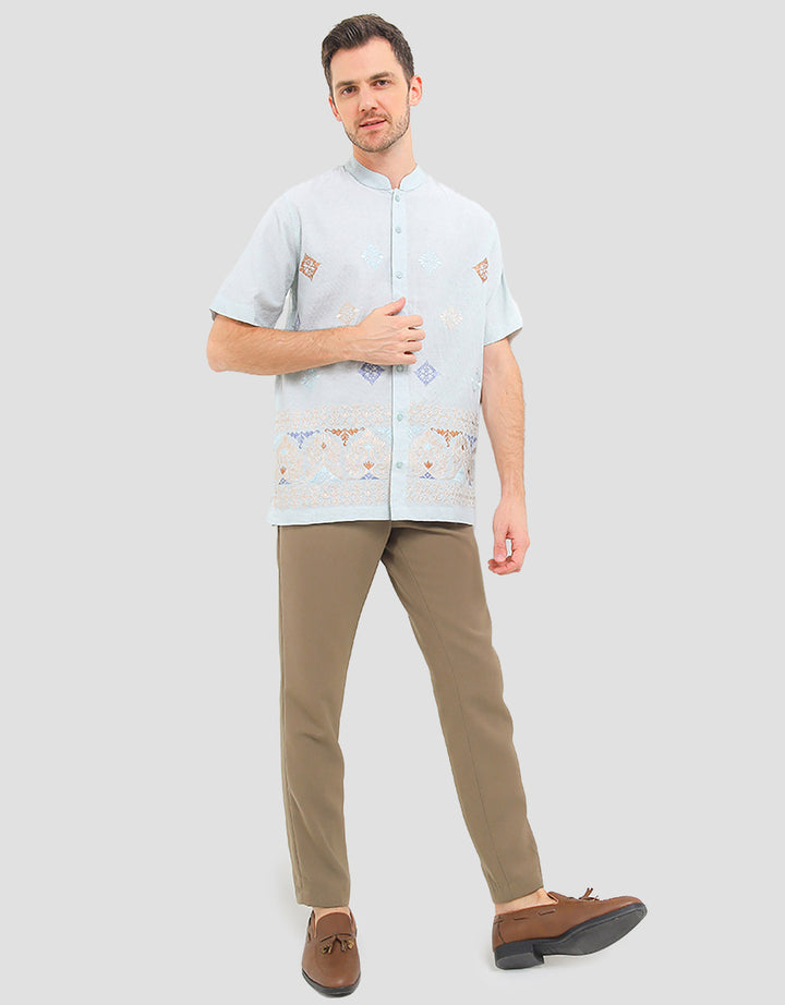 Intresse Herbal Garden Baju Koko Lengan Pendek Pria