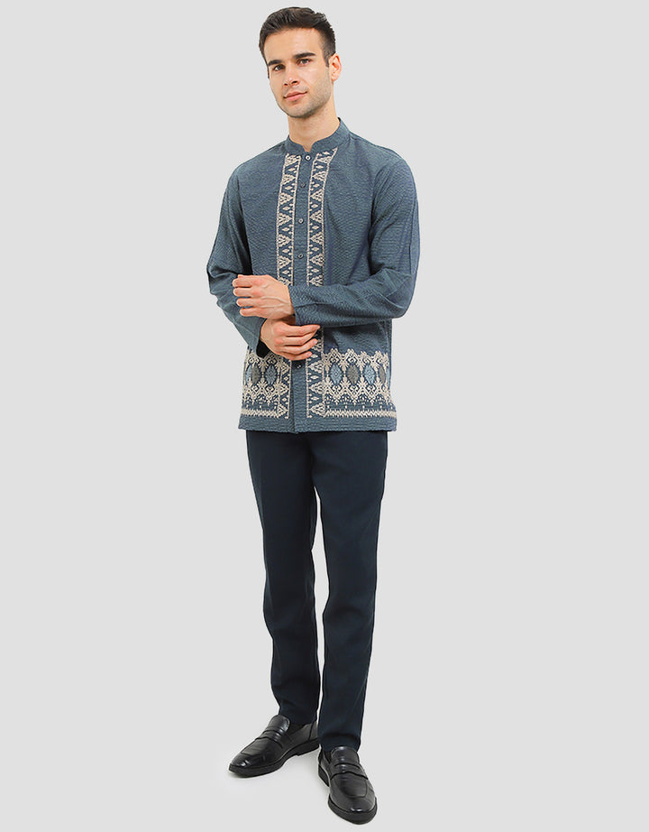 Intresse AvingtonBaju Koko Lengan Panjang Pria