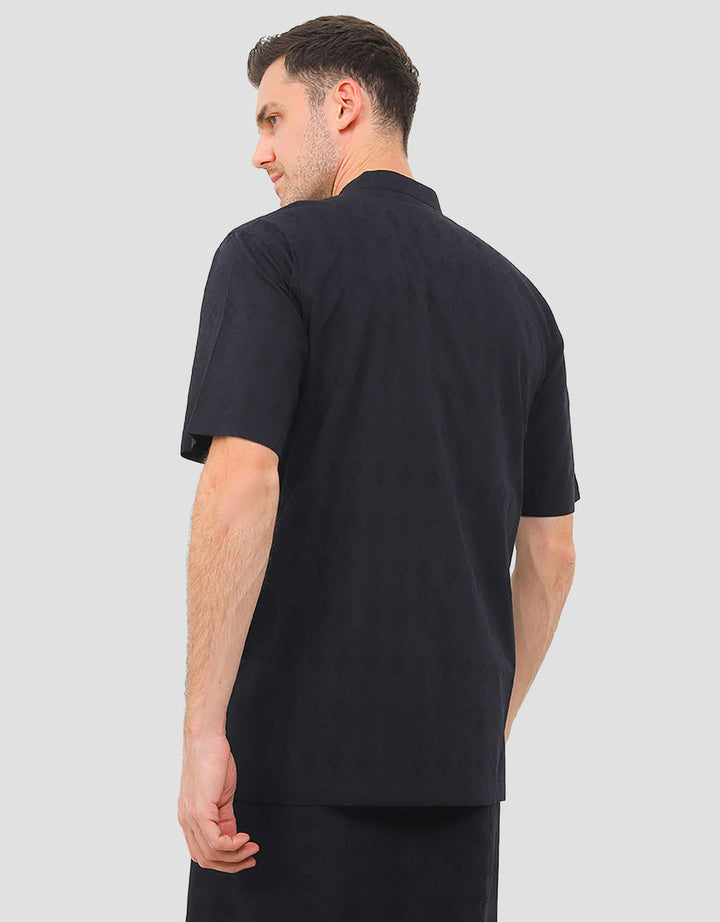 Intresse Sorceror Baju Koko Lengan Pendek Pria