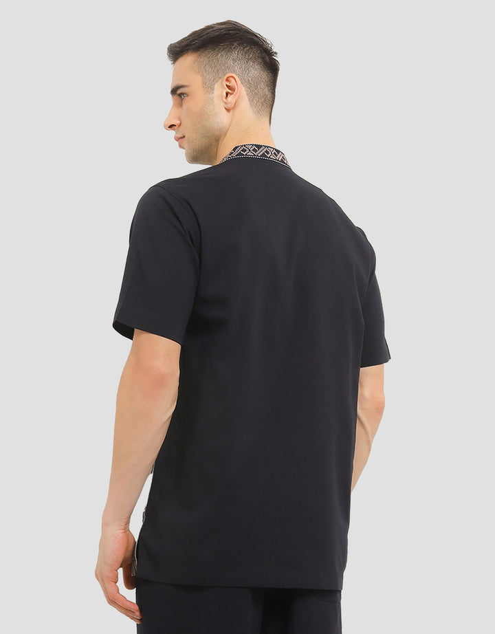 Intresse Oilskin Baju Koko Lengan Pendek Pria