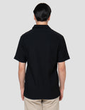 Cole Texture Pleated Slim Fit Kaos Polo Pria