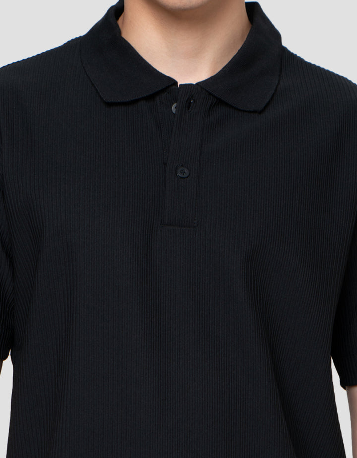 Cole Texture Pleated Slim Fit Kaos Polo Pria